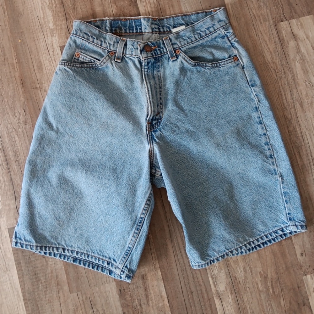 Levis 560 Loose Fit Denim Shorts Men’s Sz 31 Medium Wash Vintage